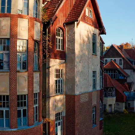 Parkresidenz Lychen, 3 *